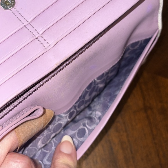 Coach  long wallet  vintage  snap wallet  leather  purple/violet/white leather t - Picture 11 of 17